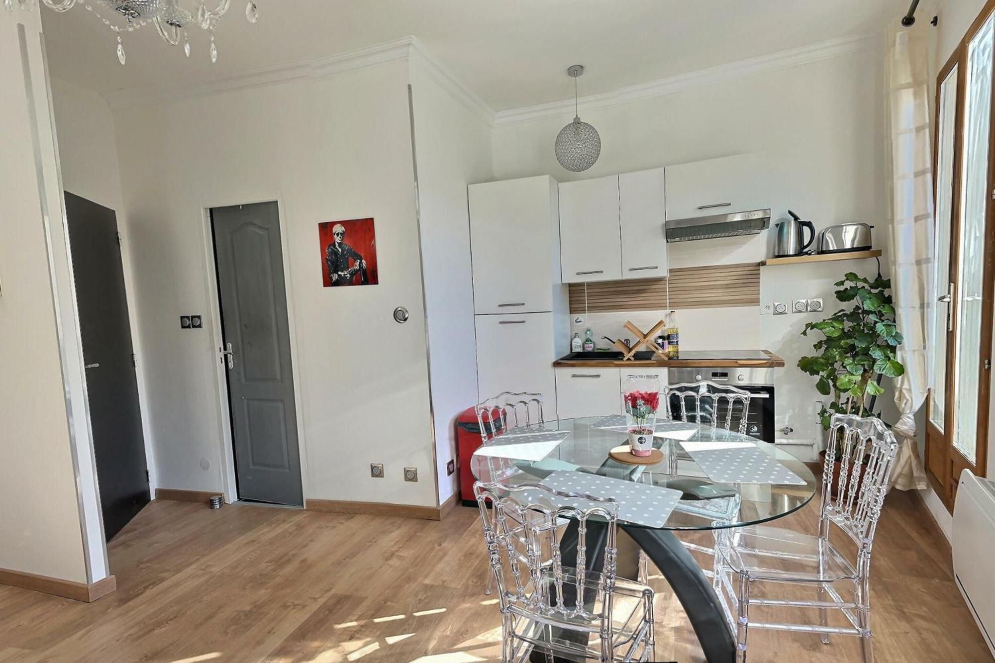 Appartement De Charme Avec Balcon Au Pied Des Commerces Béziers Kültér fotó